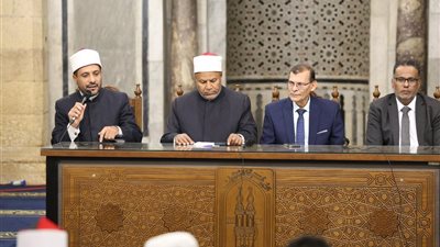 درس التراويح بالجامع الأزهر: القرآن حياة كاملة لمن تدبره وعمل به وليس مجرد كلمات تتلى 