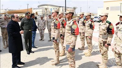 السيسي يتفقد الأكاديمية العسكرية.. ويوجه الشكر للشعب على اصطفافه خلف القيادة السياسية
