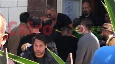 تشييع جثمان والدة زوجة تامر هجرس من مسجد مصطفى محمود بالمهندسين| بث مباشر