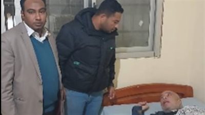 بعد نشر القاهرة 24.. وزارة التضامن تستجيب لاستغاثة مسن بلا مأوى في السويس|بث مباشر 