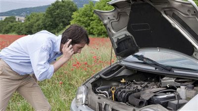 6 علامات تدل على تلف محرك السيارة.. تعرف عليها