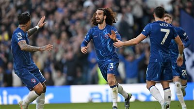 تشيلسي يقتنص فوزا ثمينا من ليستر سيتي في الدوري الإنجليزي.. وتوتنهام يتعادل مع بورنموث