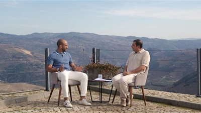 كيف تحمي علاقاتك من الانهيار؟.. عمرو خالد: هذه طريقة النبي لكسب قلوب الناس 