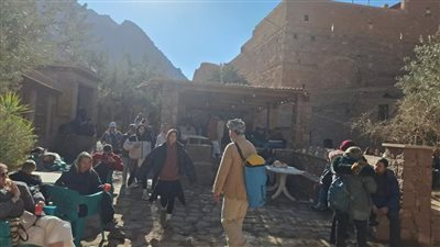 بعد تحسن الأحوال الجوية.. إقبال السائحين على زيارة المقدسات الدينية في سانت كاترين