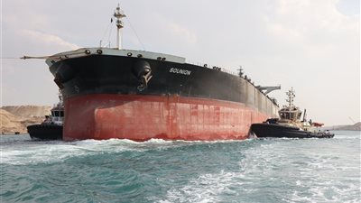 أسامة ربيع: نجاح عملية قطر ناقلة البترول SOUNION عبر قناة السويس