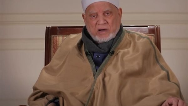 الدكتور أحمد عمر