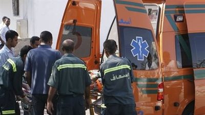 مصرع شخص وإصابة 18 آخرين إثر تصادم سيارتين في برج العرب| بث مباشر