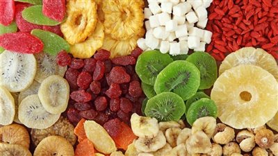 أبرزها المشمش والزبيب.. 6 فواكه مجففة مفيدة لصحة العين