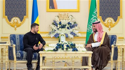 ولي العهد السعودي يستقبل الرئيس الأوكراني