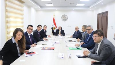 وزير التعليم العالي يبحث مع السفير الفرنسي آخر المستجدات بشأن إنشاء الحرم الجديد للجامعة الفرنسية