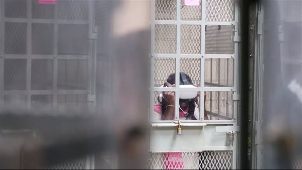 سجون أمريكية تتيح