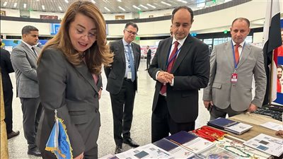 وكيل السكرتير العام للأمم المتحدة تتفقد معرض مكافحة الإدمان بفيينا وتشيد بتجربة مصر