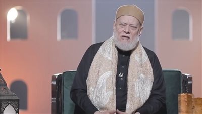 صغير: لما إحنا أقدارنا مكتوبة ازاي الدعاء يغير القدر؟.. علي جمعة: الدعاء يغير القضاء المعلق فقط