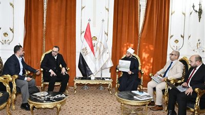 وزير الأوقاف يستقبل وفد مؤسسة مساجد ويؤكد: استمرار التعاون لتطوير المساجد التاريخية وتعزيز السياحة الدينية