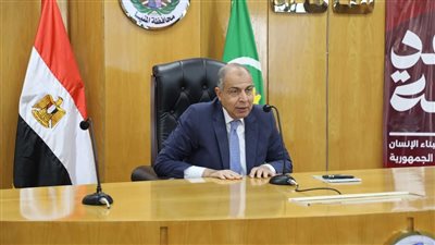 محافظ المنيا: كل الدعم للجادين في إنهاء ملفات التصالح.. والقانون بيني وبين غير الملتزمين 