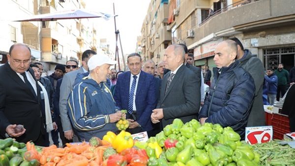 محافظ القاهرة بأحد