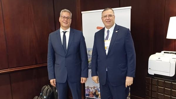 جانب من اللقاء