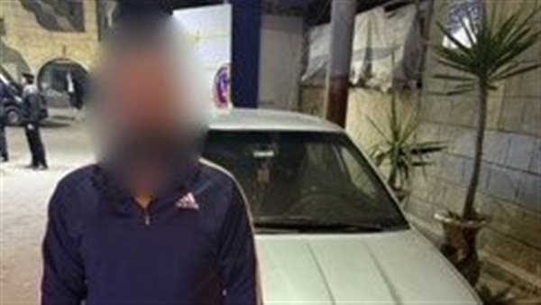 المتهم والسيارة المضبوطة