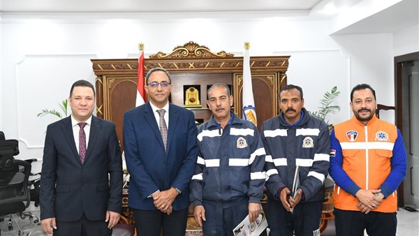 تكريم مسعف وسائق