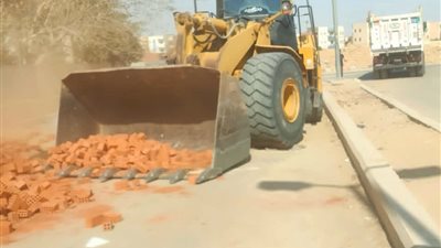 وزير الإسكان: تنفيذ حملات إزالة لمخالفات وتعديات وغلق أنشطة مخالفة بـ 4 مدن جديدة