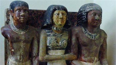 المتحف المصري بالتحرير يعلن عرض مجموعة من تماثيل الأفراد بمصر القديمة | صور