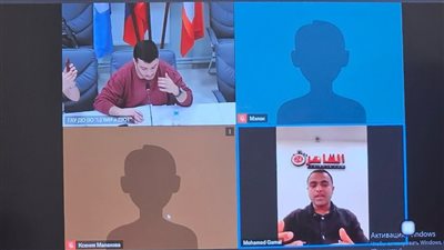 محمد جمال صحفي القاهرة 24 يستعرض تجربة تطبيق الذكاء الاصطناعي بالموقع لطلاب الإعلام في روسيا 