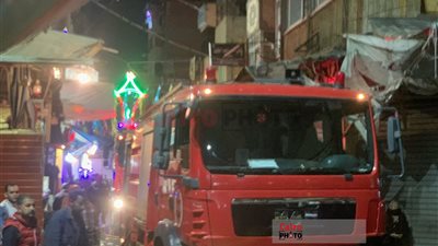 انتداب المعمل الجنائي لفحص أسباب حريق مخزن مقرمشات في القليوبية 