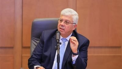 وزير التعليم العالي يعلن صدور قرارات جمهورية بتعيين قيادات جامعية جديدة