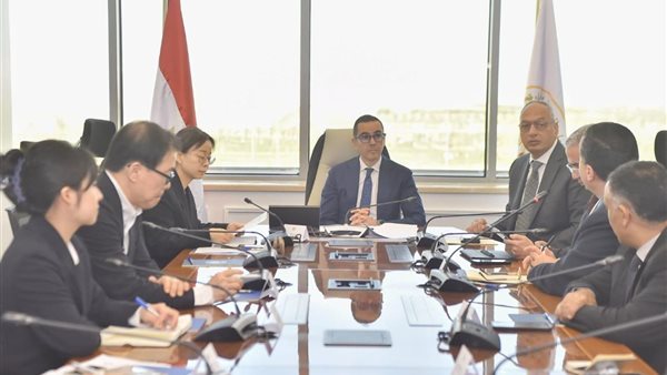 وزير الاستثمار والتجارة