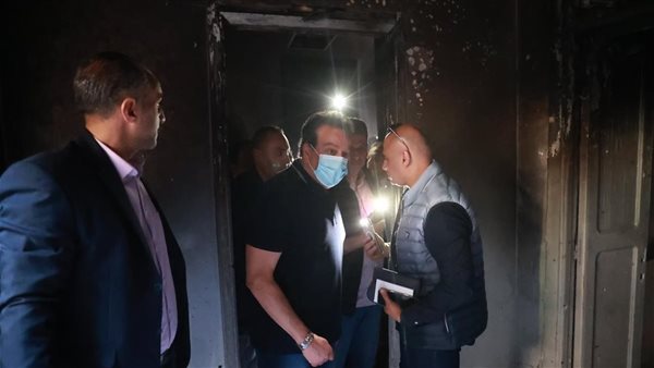 الدكتور خالد عبد