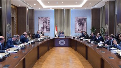 رئيس الوزراء يتابع جهود فض التشابكات المالية بين الهيئة القومية للبريد وبنك الاستثمار القومي