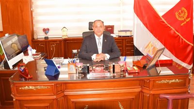 حفاظا على سلامة المواطنين.. محافظ بورسعيد يوجه برفع كفاءة منظومة الإضاءة على الطرق السريعة