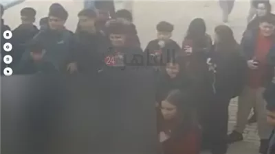 عورتها بشفرة بسبب طالب جامعي| طالبة تشوه وجه زميلتها بمدرسة بـ6 أكتوبر.. والتعليم تحقق