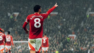 برونو فيرنانديز يقود مانشستر يونايتد للفوز على ليستر سيتي بثلاثية في الدوري الإنجليزي