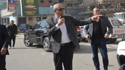 صادر خلاطة الخرسانة.. محافظ الغربية يضبط بناءً مخالفًا بالمحلة الكبرى خلال جولة مفاجئة