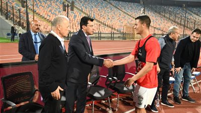 وزير الرياضة يهنئ المنتخب بالفوز على إثيوبيا ويطالب الجماهير بمؤازرتهم بمباراة سيراليون