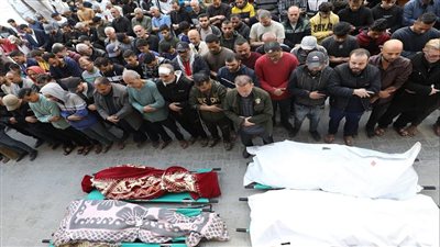 إعلام فلسطيني: ارتفاع عدد ضحايا الغارات الإسرائيلية خلال الليلة الماضية لـ 14 شهيدًا في قطاع غزة 