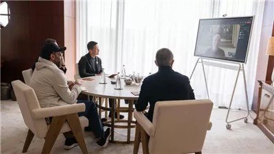 طحنون بن زايد يبحث مع ماسك التعاون في الذكاء الاصطناعي والتكنولوجيا المتقدمة