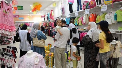 قبل ما تشتري.. تعرف على أجمل أفكار ملابس العيد للأطفال والكبار بأناقة تناسب الربيع| صور