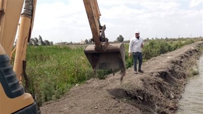 تنفيذ حملة لإزالة التعديات على أراضي الدولة ببورسعيد| صور 