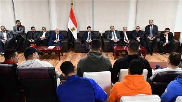 جلسة وزير الرياضة