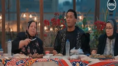 احتفالًا بعيد الأم.. محمد رمضان يزور دار مسنين في حلقة خاصة ببرنامجه: عندي أكتر من أم