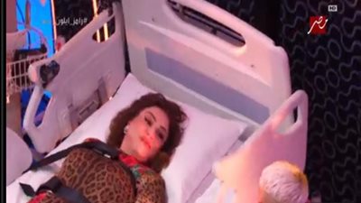 إلهام شاهين لـ رامز جلال: لسه بدور على راجل يستاهل أتجوزه.. واللي مش بيحترم المهنة ميشتغلش