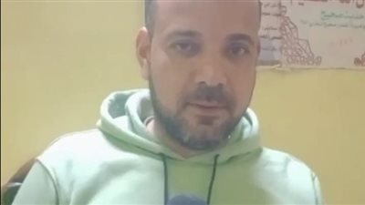 أب يستغيث لعلاج ابنته بدمياط: عندها مياه بيضاء وخايف عليها.. وأناشد المسؤولين يساعدوني في تكاليف العملية | بث مباشر