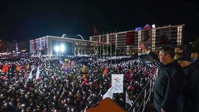 300 ألف متظاهر.. صدامات بين الشرطة التركية ومتظاهرين في إسطنبول وإزمير 