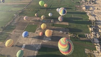 شدة الرياح توقف رحلات البالون الطائر في الأقصر لليوم الثالث على التوالي