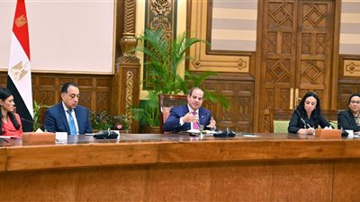 الرئيس السيسي يوجه التحية لسيدات وأمهات فلسطين الصامدات