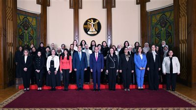 السيسي يشارك في لقاء المرأة المصرية والأم المثالية