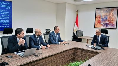 الإسكان: تشكيل لجنة لمتابعة معدلات تنفيذ مشروعات مياه الشرب والصرف الصحي المتأخر تسليمها