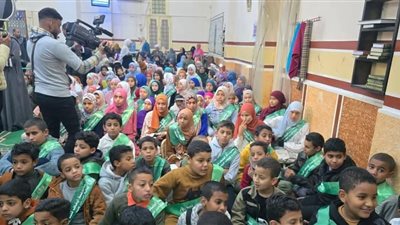 أهل الله.. تكريم حفظة القرآن الكريم بمركز الوقف في قنا | صور